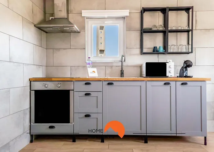 #179 Monte Churras 2 By Holidays 度假居